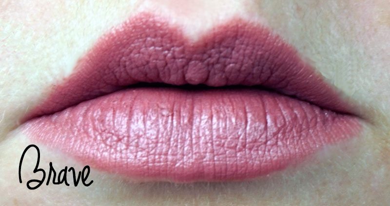 skonhetsblogg-sminkblogg-maccosmetics-lipstick-swatches-brave